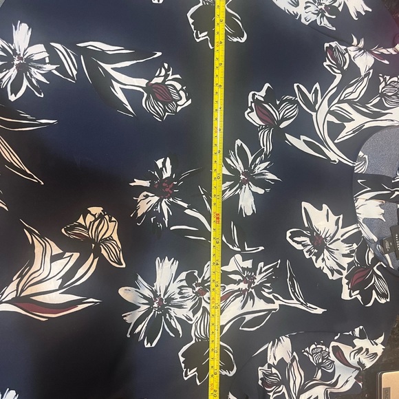 Halogen Flowy Shift Dress - Picture 5 of 5